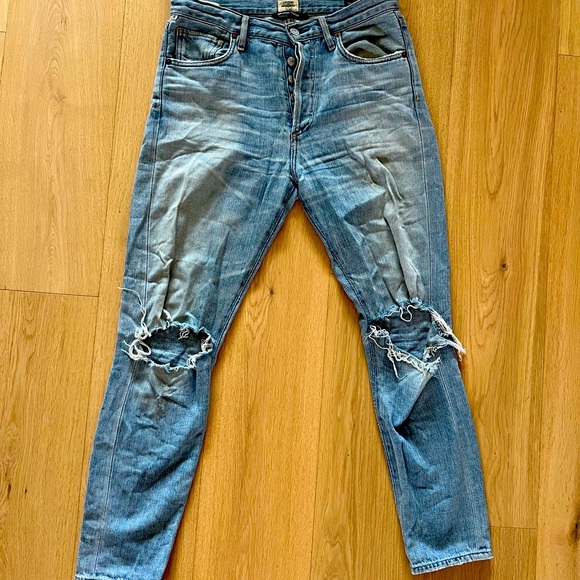 Liya straight high rise in size 25! They are too small. So soft and comfy. - Picture 2 of 4